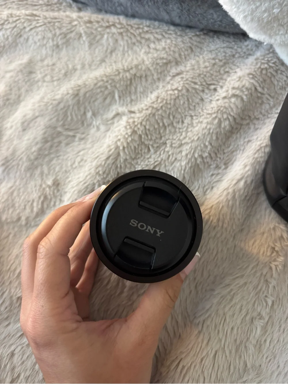 Sony Sonnar T* FE 55mm f/1.8 ZA Lens